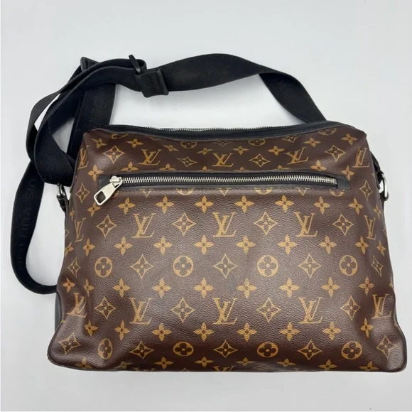 LV MACASSAR MESSENGER MONOGRAM - Picture 3 of 13